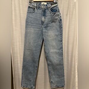 Abercrombie & Fitch 90’s Straight Ultra High Rise Jeans